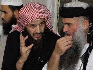 هجوم "المقدسي" و "أبو قتادة" على حذيفة عزّام يأتي على خلفية كتابة الأخير شهادات ضد جبهة النصرة - أرشيف