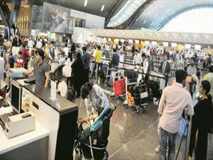 إيران ترسل نحو ألف طن من المنتجات الغذائية إلى قطر يوميا
