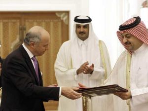 قطر توقع مع فرنسا عقد شراء 24 مقاتلة رافال