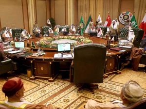 القمة الخليجية تنطلق اليوم في الكويت
