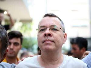 القس الأمريكي برانسون يغادر تركيا متوجها لألمانيا وترامب يعلق