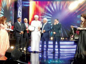 "Sh’owoon A’Sa’ah’" won top prize in the dialogue programmes category in the Arab Radio and Television Festival. (Gulf Daily News/ONA)