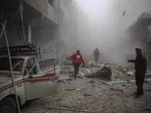 34 قتيلا بغارات يعتقد انها روسية على سوقين في حلب وادلب