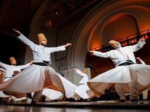 الهيام الصوفي في رمضان والتماهي مع الكون