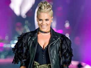 بينك "أجمل امرأة في العالم