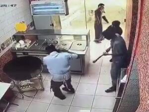 اعتداء على عامل مطعم بالمدينه