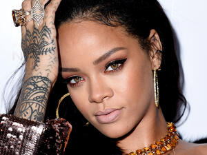 What was Riri doing in Dubai? (wallpaperbrowse.com)