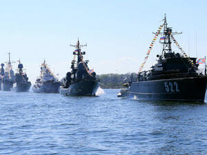 "جسر الصداقة 2015".. أول تدريب مصري روسي مشترك لتأمين الممرات البحرية