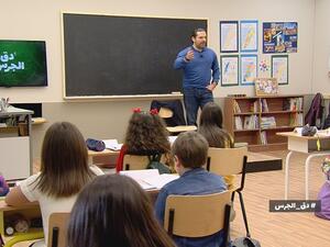 الحريري قال إن والدته العراقية نضال بستاني، تعيش حاليا في الأردن 