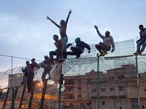 الاقتحام" الجماعي للحاجز حدث حوالى الساعة 03,30 بالتوقيت المحلي