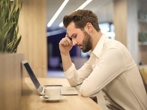 الإنسان دون أن يشعر يقوم بتقليص سنوات عمرة لينهيها سريعاً بعاداته اليومية السلبية