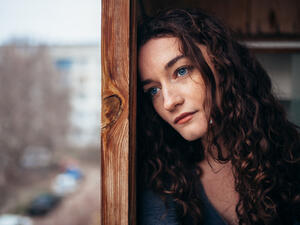 يعاني واحد من بين 13 بريطانيًا من الاكتئاب