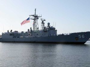 مدمرة بحرية أمريكية تزور نيوزيلندا لأول مرة منذ 30 عاما