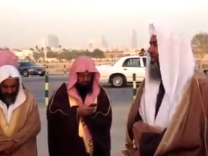 Saudi clerics protest against the King's decision to appoint women to the Shura Council (Photo: Screenshot YouTube / BeardlessYoung)