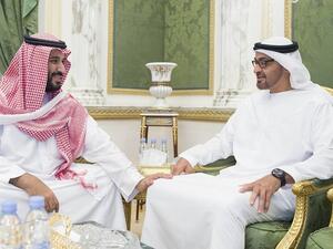 "ليلة غامضة" بين ابن سلمان وابن زايد في الصحراء غيرت التحالفات
