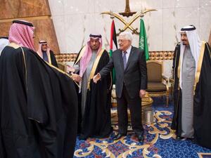 الرئيس الفلسطيي يلتقي العاهل السعودي في الرياض