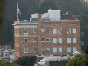 الاجراء الأمريكي يأتي ردا على قرار خفض عدد الدبلوماسيين الأمريكيين والموظفين الروس في البعثات الأمريكية