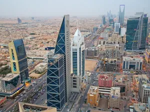 The new model protects the rights of tenants and landlords by having both parties sign a rental agreement via the Saudi "Ijar" network. (AFP)