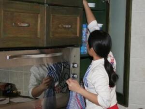 العمالة المنزلية