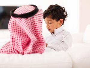 Children of Saudi families spend an average of four hours daily on smart devices, according to a recent survey. (Shutterstock) Children of Saudi families spend an average of four hours daily on smart devices, according to a recent survey. (Shutterstock)