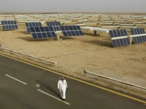 After banking on oil for decades, Saudi Arabia is now trying to tie its future to another resource it has in abundance: sunlight. (File photo)