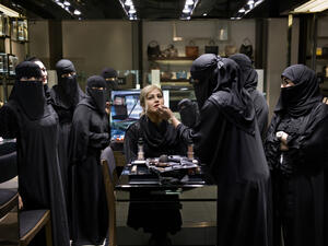 السعوديات ثالث اجمل نساء الكون