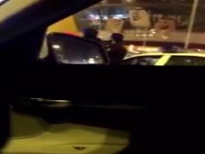 فتيات يعتدين علي رجال امن