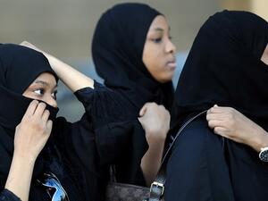 انا سعودية وفكرت بالهجرة