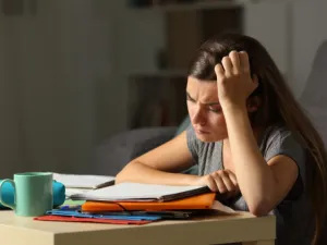 احرصي دائماً على وجود مسكنات في حقيبتك المدرسية