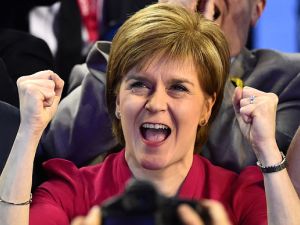 إسكتلندا: رئيسة الوزراء ستطلب استفتاء جديدا حول استقلال بلادها عن بريطانيا