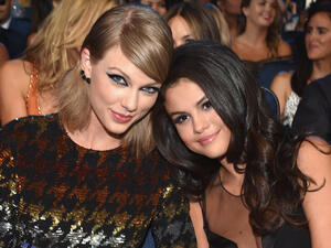 سيلينا غوميز وتايلور سويفت