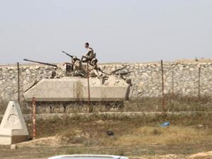 مصر تمدد حظر التجوال في مناطق بشمال سيناء
