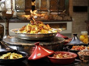 الإكثار من تناول الكربوهيدرات البسيطة والمصنعة