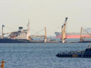 السعودية والبحرين تمنعان السفن الإيرانية من دخول مياههما
