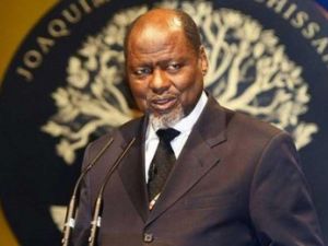 رئيس موزمبيق السابق جواكيم شيسانو