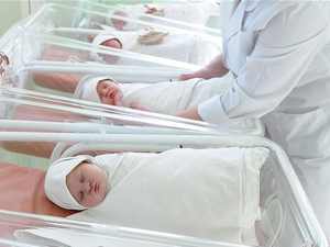 A file photo of babies in a maternity ward. (Shutterstock)