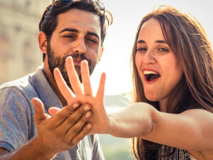 الزواج الواعي القائم على احترام ميثاق الزواج (shutterstock.com)