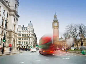 London city scene with red bus and Big Ben in background (Shutterstock/File Photo)