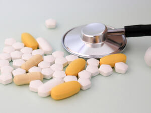  أن تناول المضاد الحيوي لمدة شهرين يزيد خطر الوفاة (shutterstock.com)