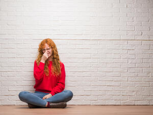 ضع قطرة أو اثنتين من اللافندر في الحذاء بعد ارتدائه طوال اليوم (shutterstock.com)
