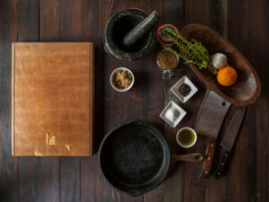 مواد المطبخ الأساسية مهمة في أنظمة العناية بالبشرة (shutterstock.com)
