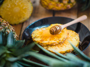 يحتوي الأناناس على كمية كبيرة من فيتامين (ج) (shutterstock.com)
