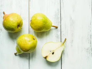 يمكن لمن يتبعون الحمية الغذائية تناول الكمثرى وبكثرة
