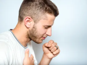 العديد من الأدوية التي تصرف بدون وصفة طبية تسبب جفاف الفم (shutterstock.com)
