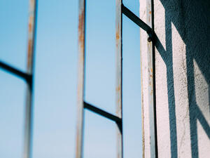 “The defendant stabbed the victim repeatedly, then tied him up and attempted to set the house ablaze and left" (Shutterstock/File)