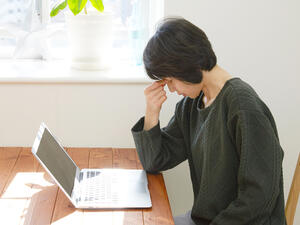 يساعد تناول التفاح في المساهمة في علاج فقر الدم 