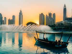 أفلام، وموسيقى ونشاطات بحرية  (Shutterstock)