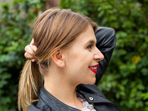 لم يعد من الضروري اللجوء إلى تقنيّات شفط الدهون أو الجراحة التجميليّة للتخلّص من الذقن المزدوج (shutterstock.com)
