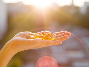 مجموعة من الدلالات والعلامات الصحية التي قد تبين بأنك تعاني من نقص في عنصر معين (shutterstock.com)