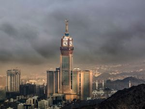 Abraj Al Bait (Royal Clock Tower Makkah) in Mecca, Saudi Arabia (Shutterstock)